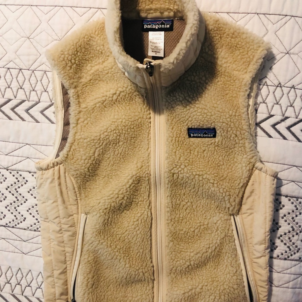 Patagonia Tan Fluffy Los Gatos Fleece Vest, Small